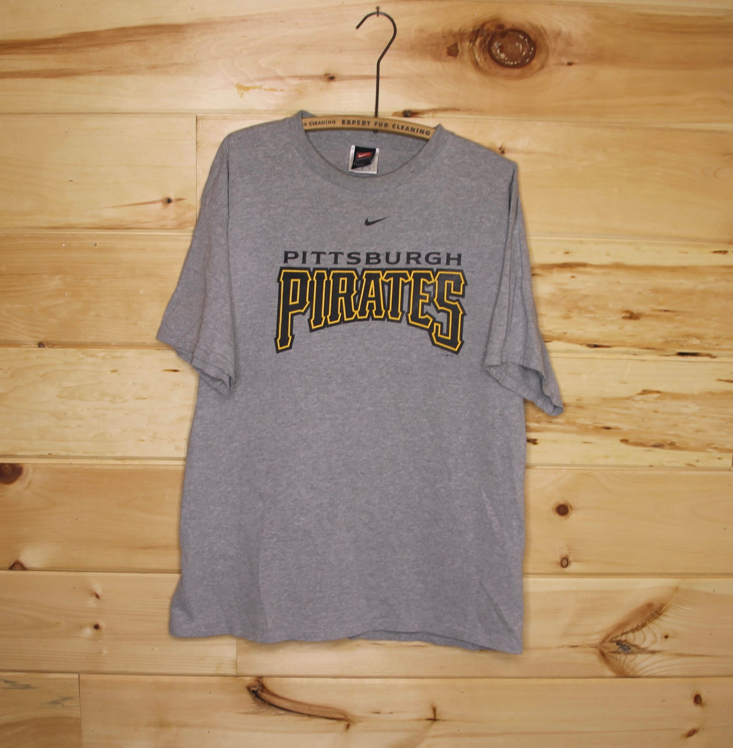 NeedfulThings416 Vintage Pittsburgh Pirates MLB Baseball Nike Center Swoosh Grey T-Shirt Adult Size Large