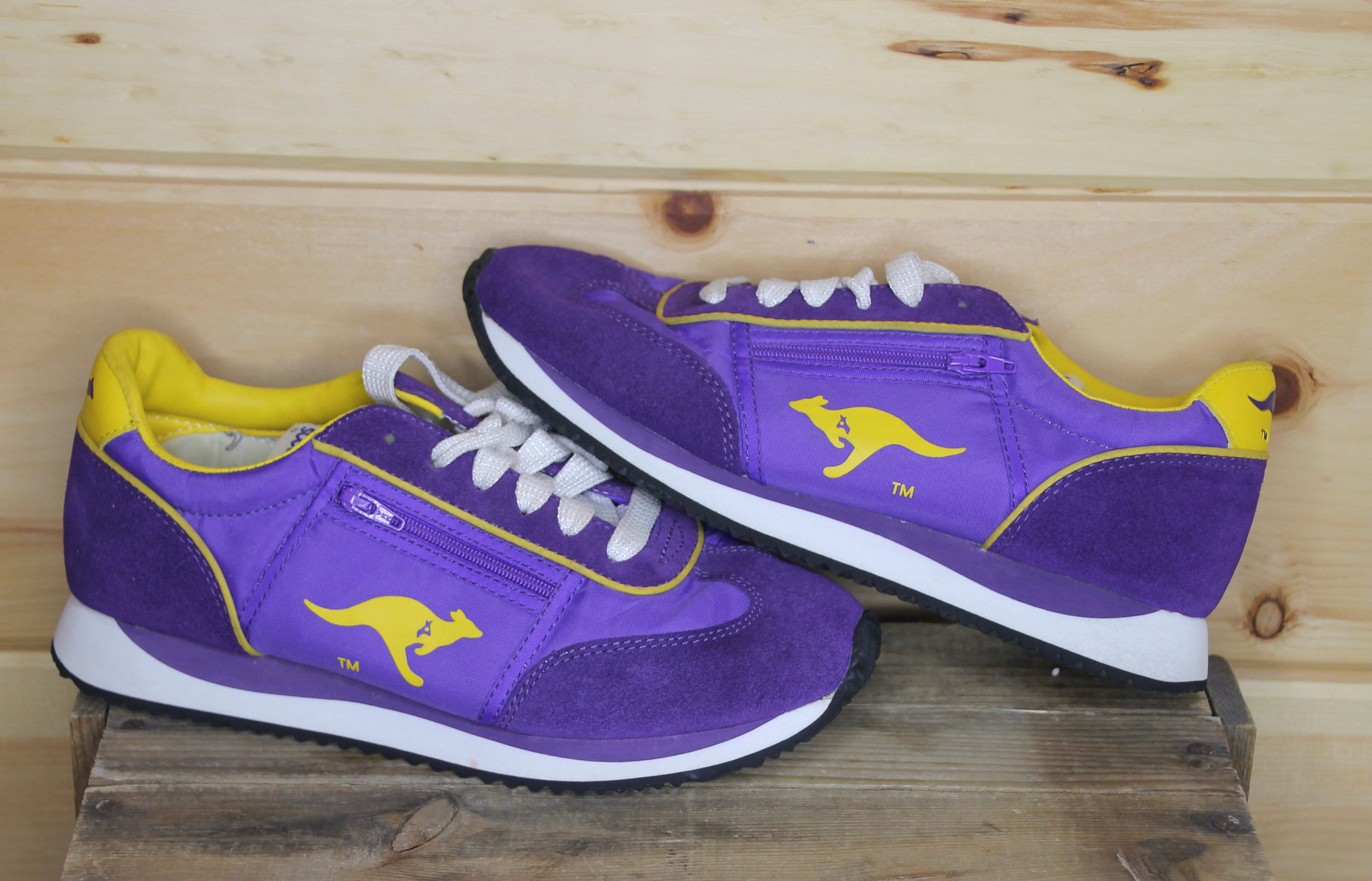 Forsvinde indsprøjte Hævde Vintage Women's KANGAROO Purple and Yellow Casual Shoes - Etsy