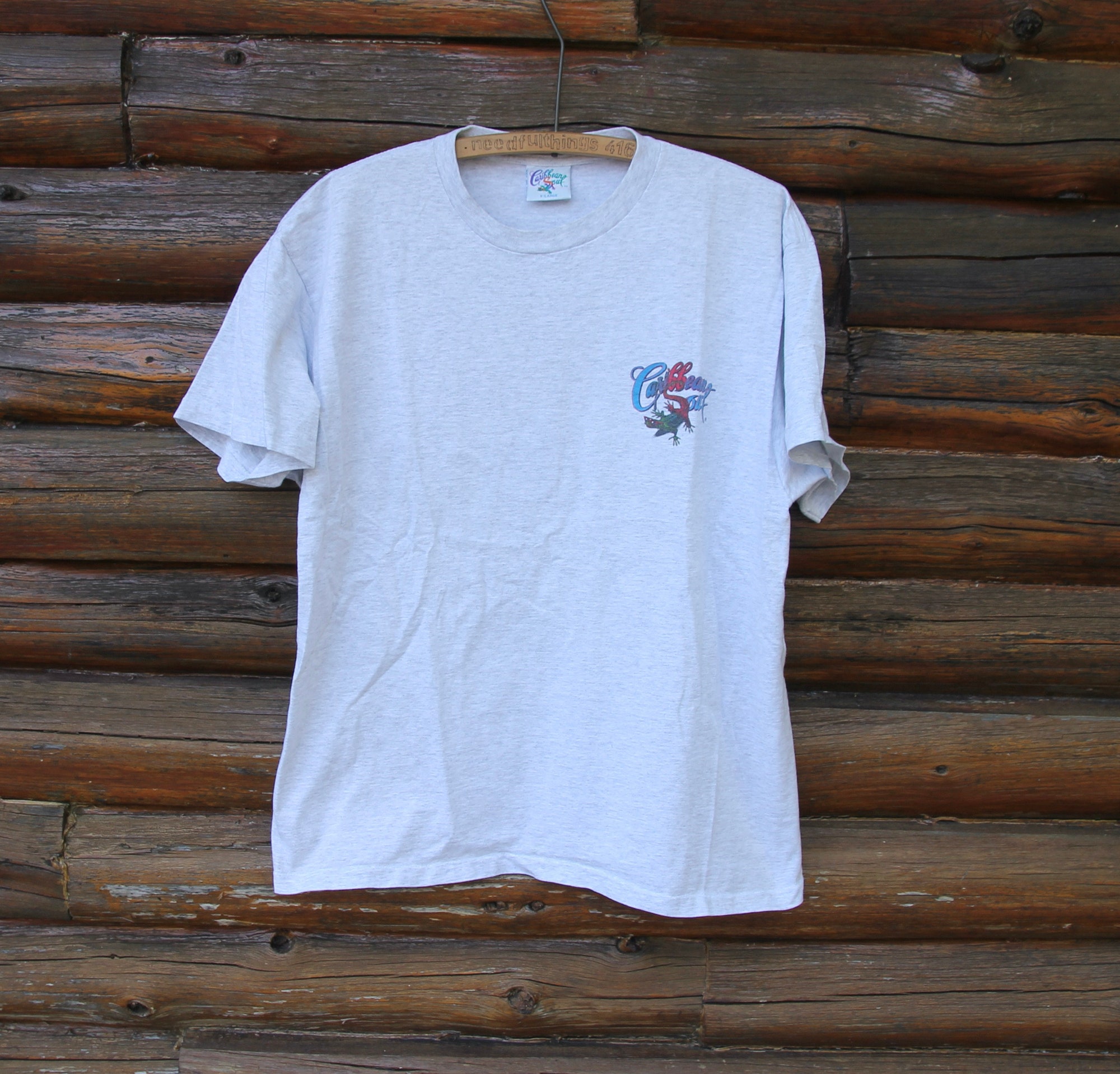 Discover Vintage 1997 Parrot Party Caribbean Soul T-Shirt