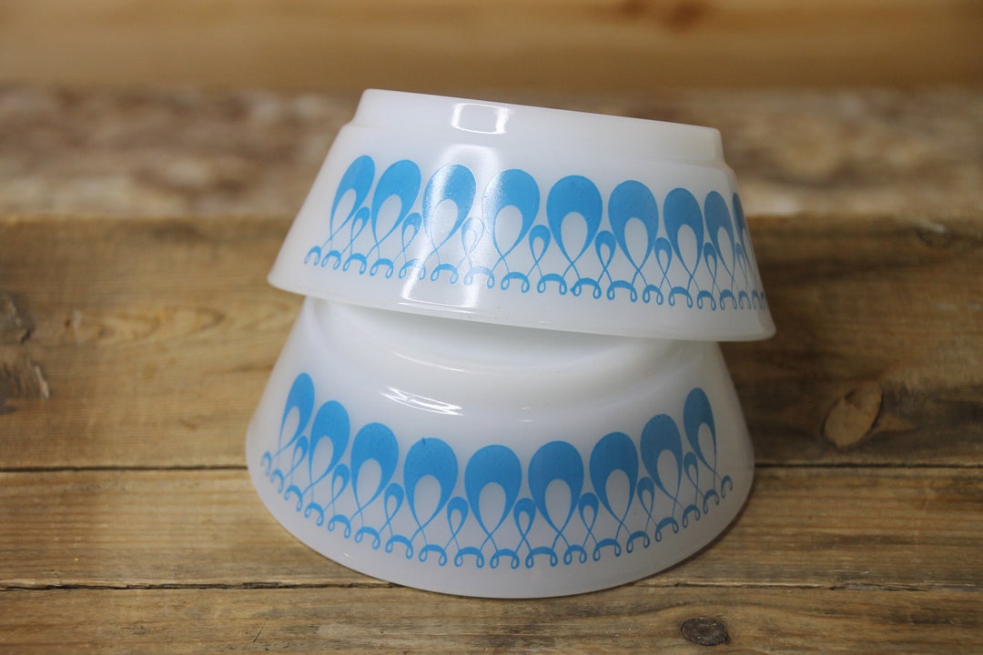 Vintage Lot of 2 Fire King Small Milk Glass Bowls Rare Blue Loop