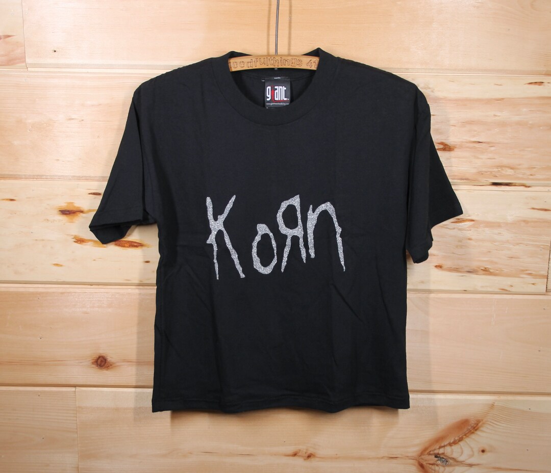 Vintage Women's KORN Glitter Spell Out Rock Band Tshirt Giant Tag Size