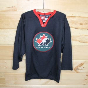 Tinkerblue: Team Canada Hockey Jersey