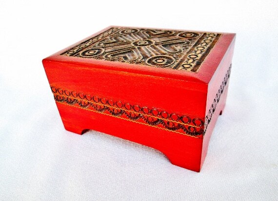 Vintage Handcrafted Red Wooden Trinket / Dresser … - image 3