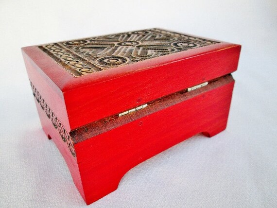 Vintage Handcrafted Red Wooden Trinket / Dresser … - image 6