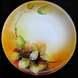 1920s Noritake Walnut Plate Nut Bowl Moriyama Family Laurel Leaves & &quot;M&quot; Mark Nippon Japan