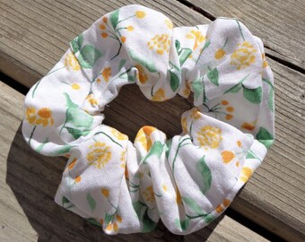 Scrunchie - Yellow Floral