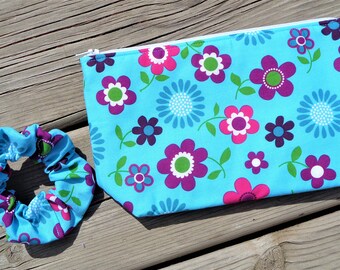 Scrunchie and Make up Bag set - Blue Floral