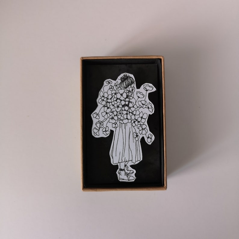Boîte Fleurie Botanical Fleur De Coton Dessin à Lencre De Chine Boîte Surprise Diorama Miniature Monocotylédone