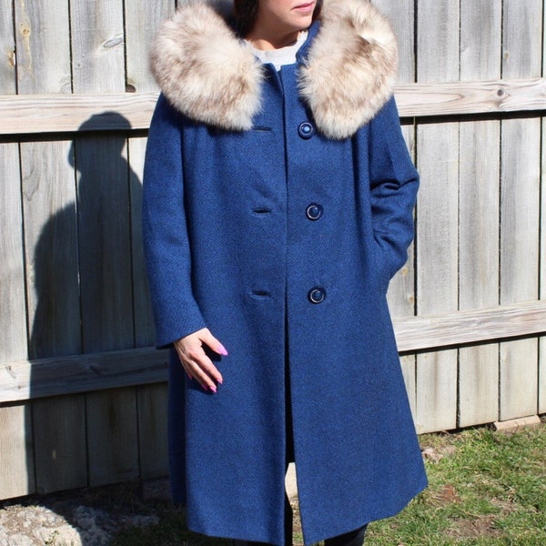 60's Vintage Fur Collar Coat | 1960s Vintage Peacoat Trench Coat | 1950's 1960's 100% Wool Coat with Fur Collar