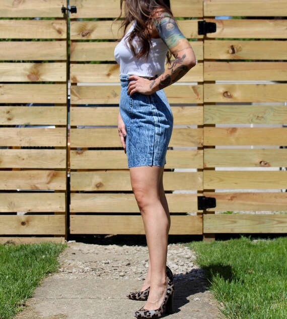 26 inch Vintage 80's High-Waist Denim Skirt - image 2