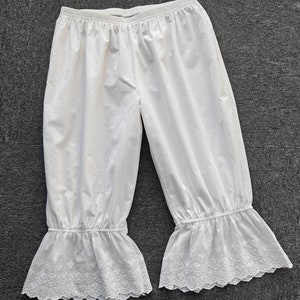 Cotton Bloomers Shorts Women Pantaloons Daisy Embroidery Petal Hem Pajama Capri Pants Vintage Cropped Pants Ivory Cream image 9