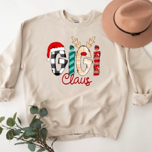 Gigi Claus Sweatshirt, Christmas Grandma Claus Sweatshirt, Grandma Sweater,  Nana And Grandkids Sweatshirt, Gifts For Nana Gigi