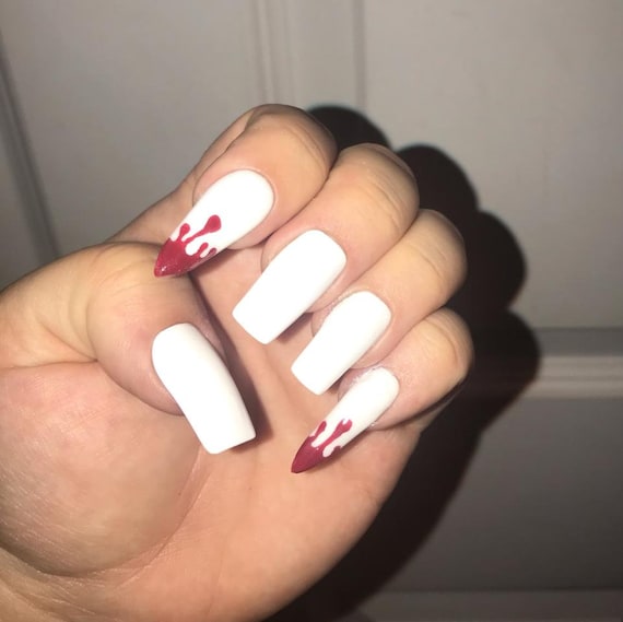 Vampire Teeth Hand-painted Nail Art // Halloween Nails // Hand-painted Fake  Press-on Nail Set // Manicure Nail Polish - Etsy