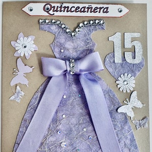 Cartão de aniversário de 15 anos. Cor lilás, vestido para cartão de aniversário de 15 anos, cartão de 15 anos feito à mão, cartão de aniversário feito à mão