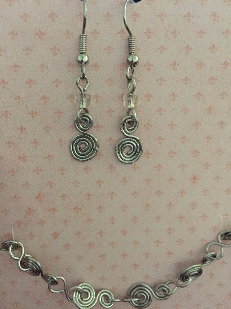 Kypress Swirl dangle earrings image 1
