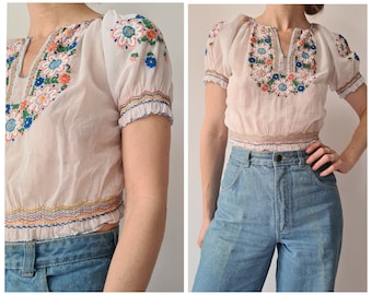 Vintage Hungarian gauze cotton hand embroidered blouse XS
