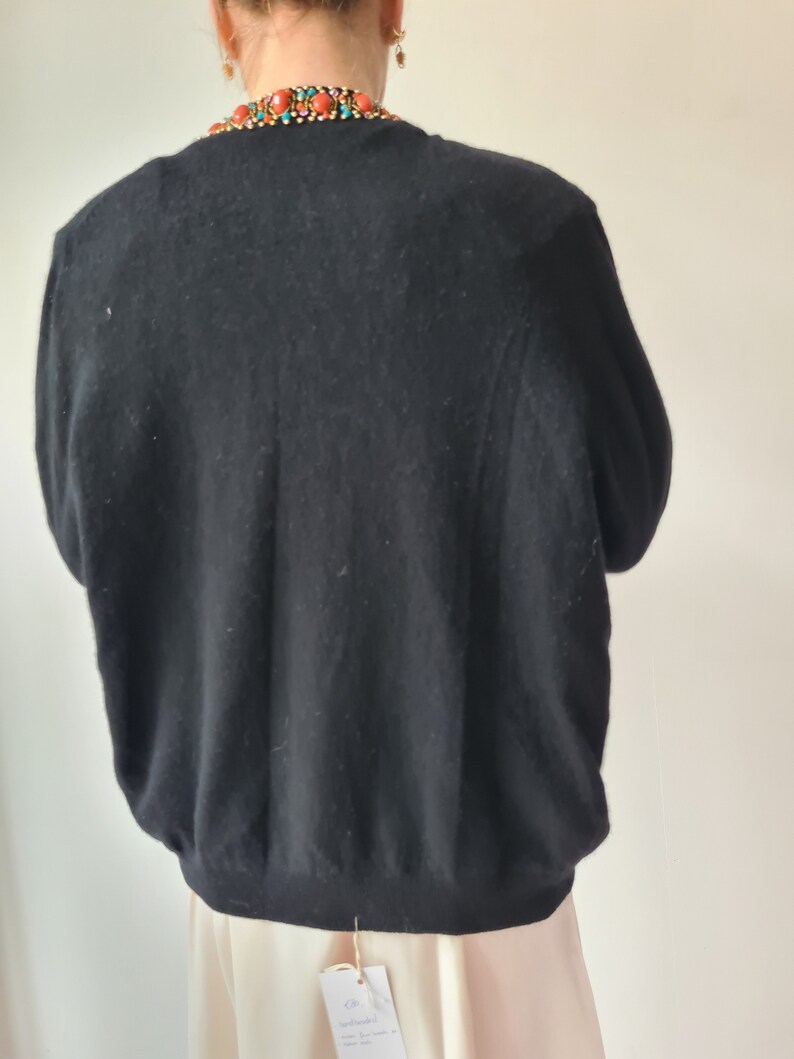 M / L 40 Vintage schwarze Handperlen Strickjacke aus Wolle Bild 8