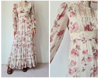 Vintage seventies floral cotton lace maxi prairie dress S