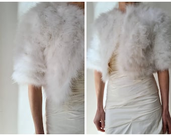 S/M Vintage Vera Mont Ostrich feather bolero