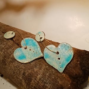 Pendientes de corazón grande descomponibles en cerámica raku turquesa