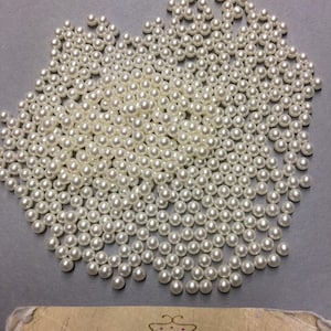 Vintage Pearls. NOS. 4mm. No hole pearls. Sold by lots of 144 pieces.