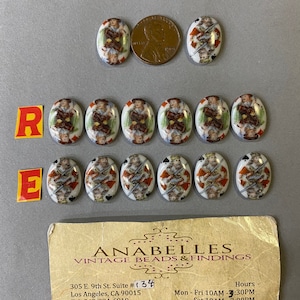 Vintage Cabochons. NOS. 18x13mm. Glass Cabochons. Sold by lots of 6 pieces.