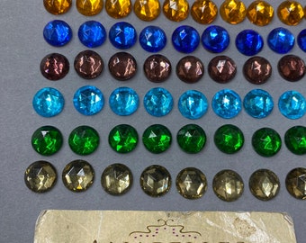 Vintage cabochons. NOS. 11mm. Vintage glass jewels. Sold by lots of 12 pcs.