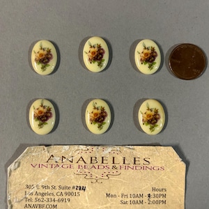 Vintage Cabochons. NOS. 18x13mm. Sold by lots of 6 pieces.
