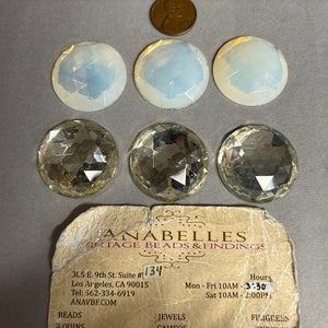 Vintage cabochons. NOS. 30mm. Sold by lots of 3 pieces.