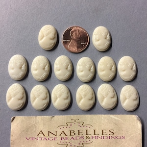 Vintage Cabochons. NOS. 18x13mm. Sold by lots of 6 pieces