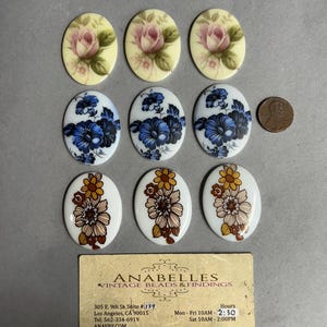 Vintage Cabochons. NOS. 40x30mm. Glass cabochons. Sold by lots of 3 pieces.