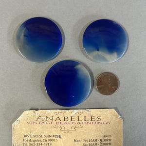 Vintage Cabochons. NOS. 38mm. Sold by lots of 3 pieces.