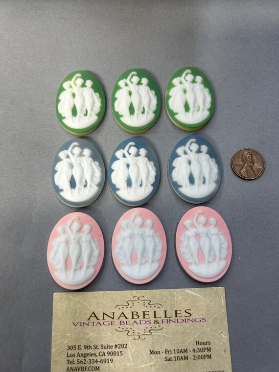 ヴィンテージ Buy Vintage Cameos. NOS. 40x30mm. Porcelain Cameo. Sold by