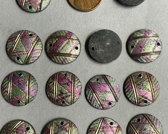 18mm Vintage cabochons, Embellishments & jewelry Accent. Lot of 12 pieces.