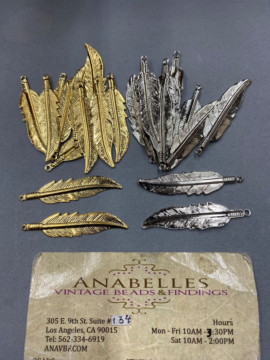 Minuteria Ciondolo a forma di Venduto in