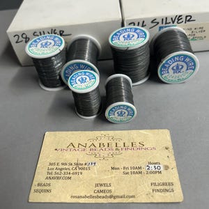 Carrete de alambre para abalorios vintage NOS, fabricado en Japón. Se vende por carrete.