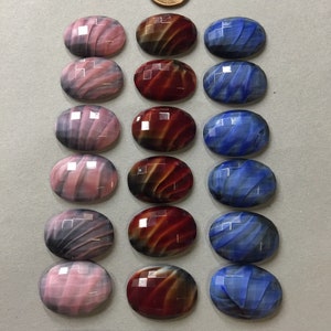 Vintage Cabochons. NOS. 25X18mm. sold by lots of 4 pieces.