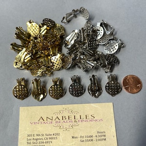 Vintage clip-on Earrings. NOS. 15mm. Sold by lots of 24 pieces.