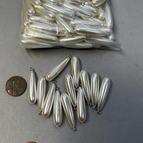 30x8mm, Vintage Teardrop Pearls with Loop, (12 pc)