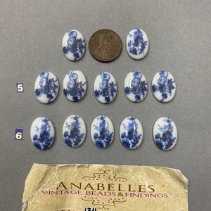 Vintage Cabochons. NOS. 18x13mm. Sold by lots of 6 pieces.