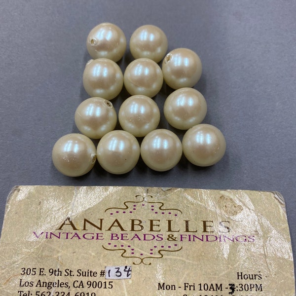 Japanese pearls. NOS. 14mm, Half-Drilled round pearls. Sold by lots of 12 pieces.