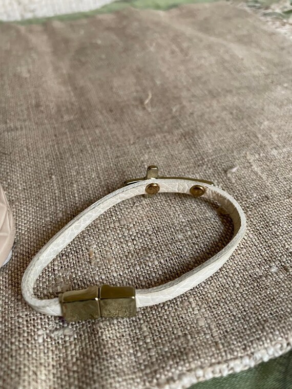 White leather and brass cross magnetic bracelet - image 3