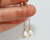 9ct gold freshwater pearl drop Stud earrings.