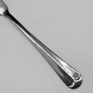 Vintage Wallace WAS57 18/8 Stainless Steel Butter Knife