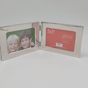 Silver Double Hinged Picture Frame 5x3.5 By Green Tree Gallery 2-Opening Velvet