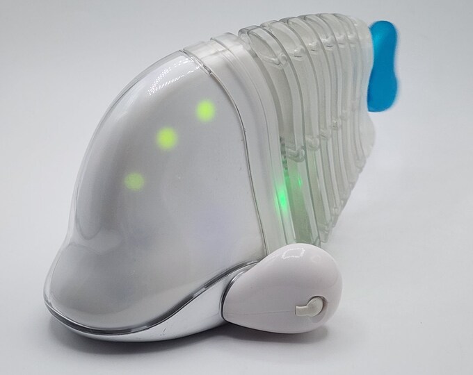 Hasbro Ifish Sega Toy MP3 Music Player Speaker Dancing Moves Ifish