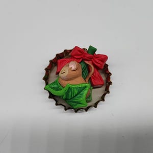 Hallmark Keepsake Ornament Collector&#39;s Club 1993 Forty Winks Mouse In Bottle Cap