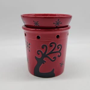 Scentsy Wax Warmer Prancer Red Holiday Christmas Reindeer No Box with Bulb