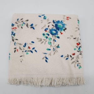 Vintage Cannon Monticello Blue Red Floral Fringed Bath Towel