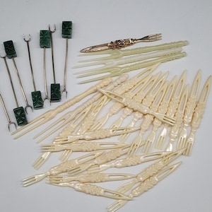 Vintage Retro Plastic Metal Jade Appetizer Forks & Olive Picks Set